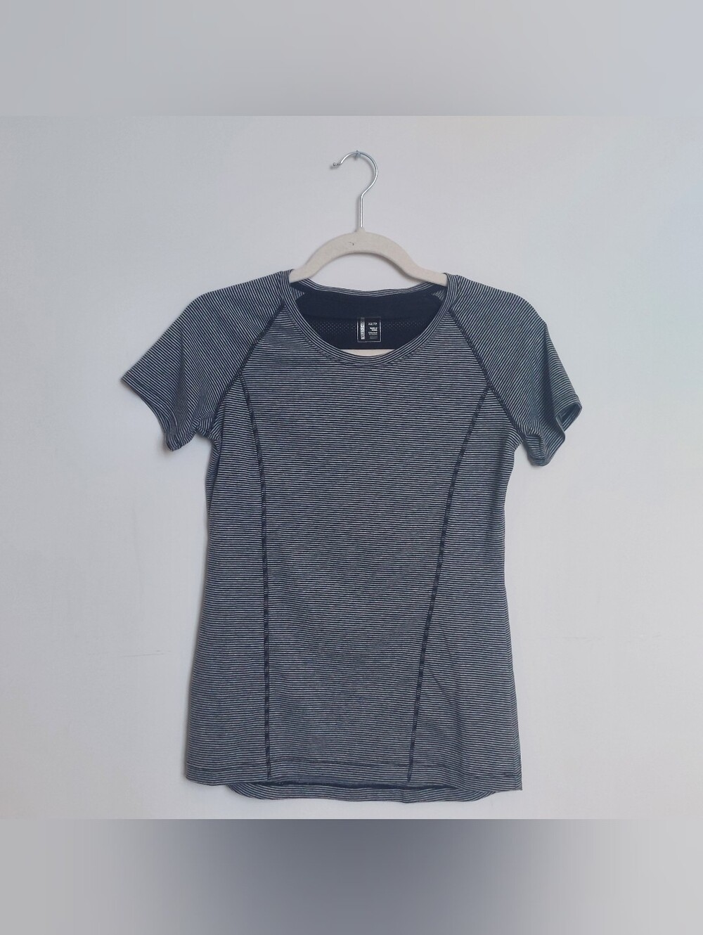 Mondetta Short-Sleeve Athletic Tee in Charcoal and Black Pinstripe
